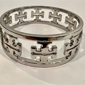 Tory Burch T Logo Bangle, Excellent Used Condition :)